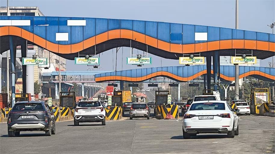 Toll Rules Change: हाईवे पर टोल बचाने वालों की अब खैर नहीं: 17 मार्च से नया टोल नियम लागू, जेब पर पड़ेगा सीधा असर