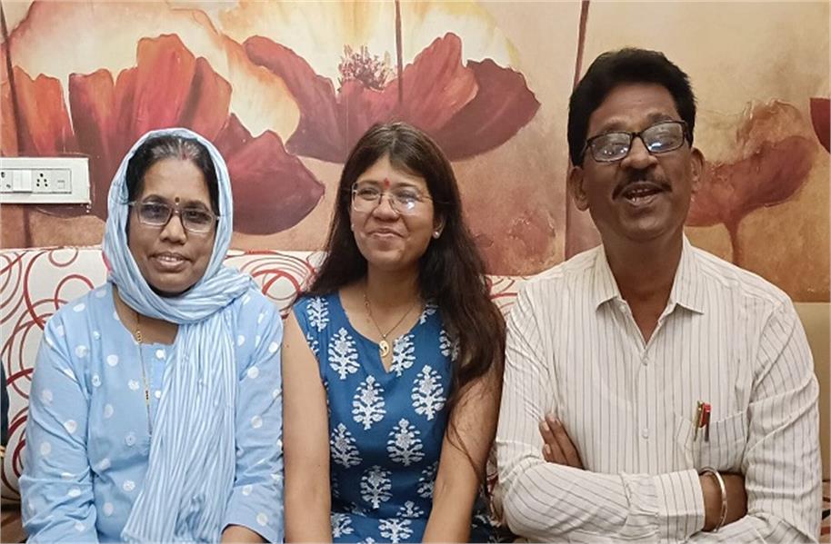 MP की रुपल धनंजय ने UPSC में मारी बाजी! 22 लाख का पैकेज छोड़ 9 घंटे पढ़ाई की…अब बनी IAS