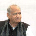 एस जयशंकर ने पाकिस्तान को कहा ‘दलाल राष्ट्र’ तो नाराज हुए अशोक गहलोत! बोले- ‘दलाली क्या होती है…’
