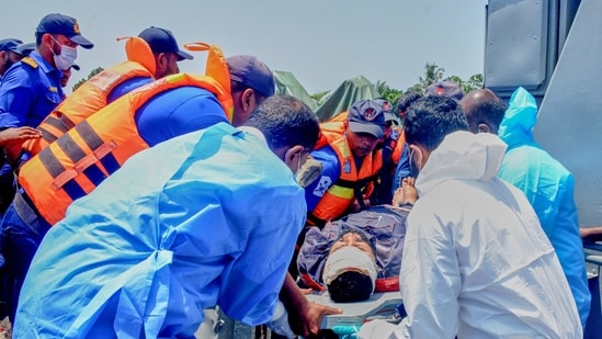 Sri Lankan Navy sailors take one of the injured Iranian sailors from IRIS Dena warship to hospital after their ship sank outside Sri Lanka’s territorial waters, in Galle, Sri Lanka, March 4, 2026. (AP)