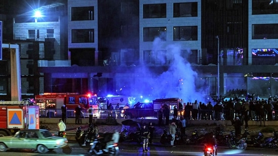 US Iran News LIVE updates: Loud blasts in Tehran amid fresh strikes; Iran guards launch 19th retaliatory wave