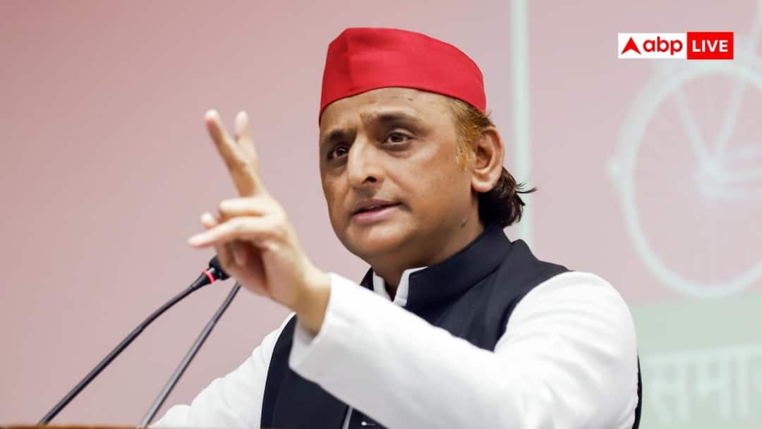 LPG संकट के बीच BJP नेताओं ने गाड़ी से उतारे पार्टी का झंडा! अखिलेश यादव ने किया चौंकाने वाला दावा