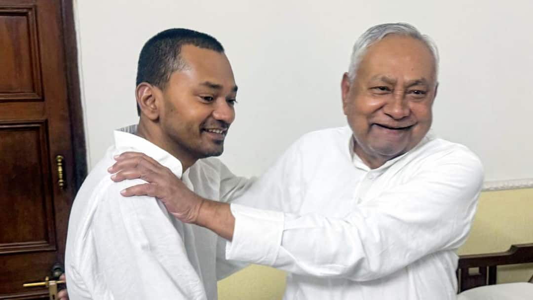 ‘नीतीश कुमार निपट गए, अब…’, CM के बेटे निशांत को लेकर कांग्रेस के सियासी दावे से खलबली
