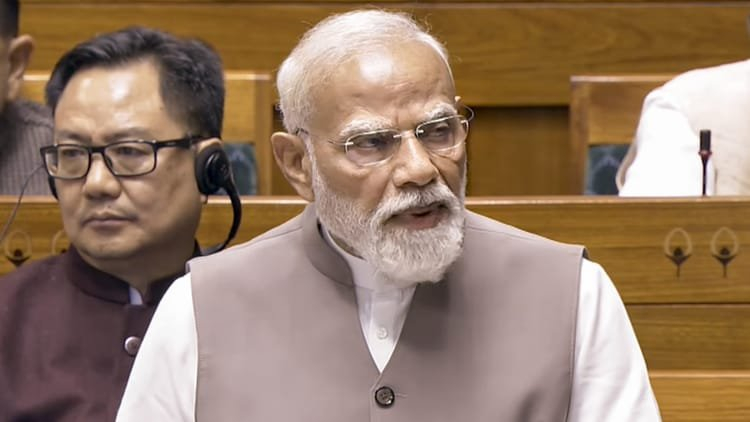 अंतहीन बारूदी जंग और भारत का भविष्य-पथ