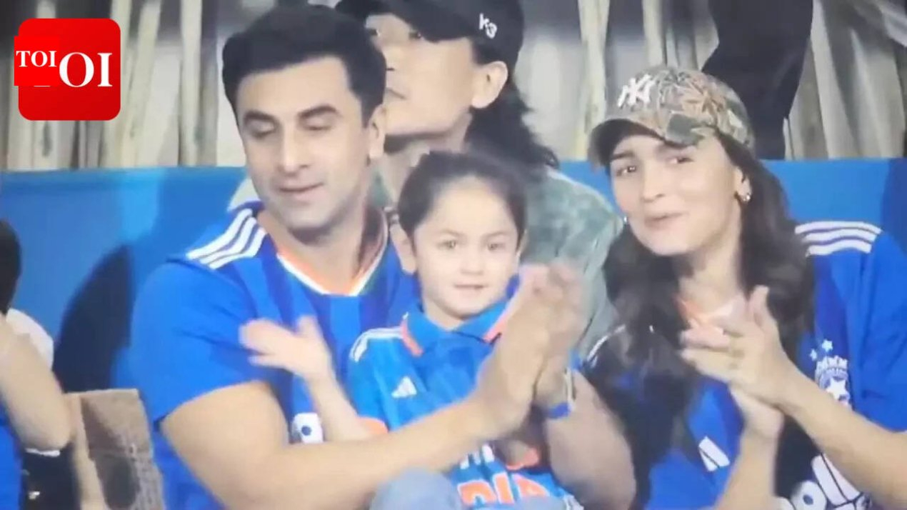 Alia Bhatt and Ranbir Kapoor bring daughter Raha to watch India&ndash;England T20 semi-final at Wankhede, adorable videos go viral | Hindi Movie News – The Times of India