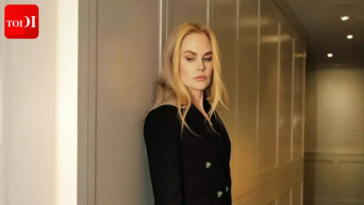 Nicole Kidman says she told Alexander Skarsg&aring;rd in &lsquo;Big Little Lies&rsquo; to &lsquo;put away the falafel&rsquo; before the kissing scene | – The Times of India