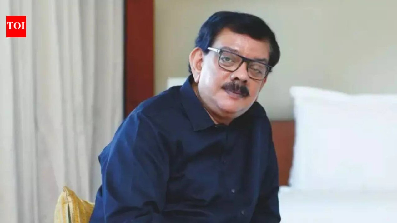 Priyadarshan criticises large entourages on a film set: 'I will see 30 people who are doing nothing on a set and still getting money' | Hindi Movie News – The Times of India