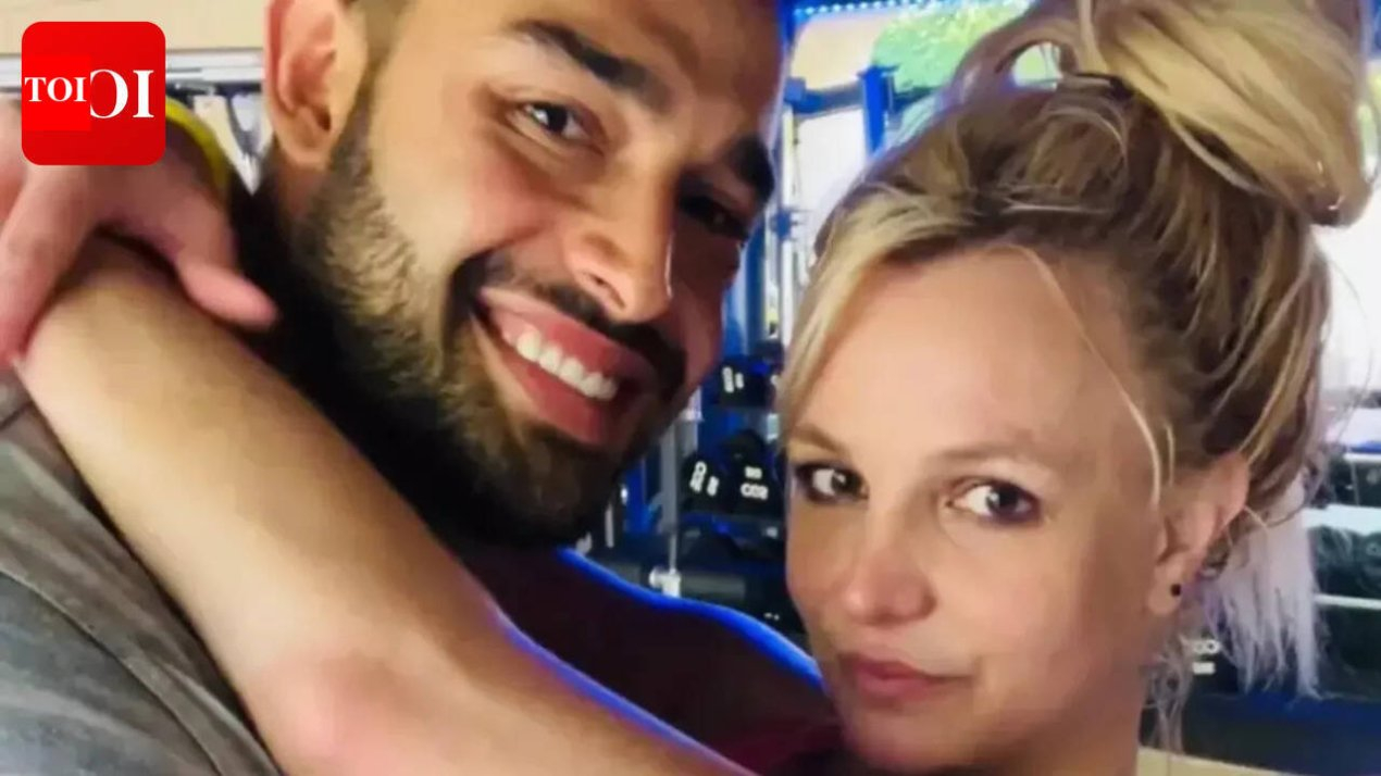 Britney Spears' ex-husband Sam Asghari defends 'Toxic' singer after DUI arrest: 'My respect for her always stands' | – The Times of India