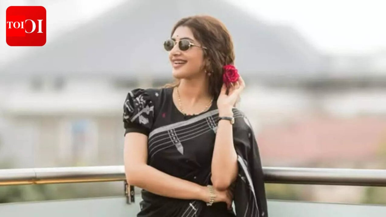 Sreeleela House: 'Guntur Kaaram' star Sreeleela’s family home in Bangalore echoes modern minimalism with signature yellow couch and dance spaces | – The Times of India