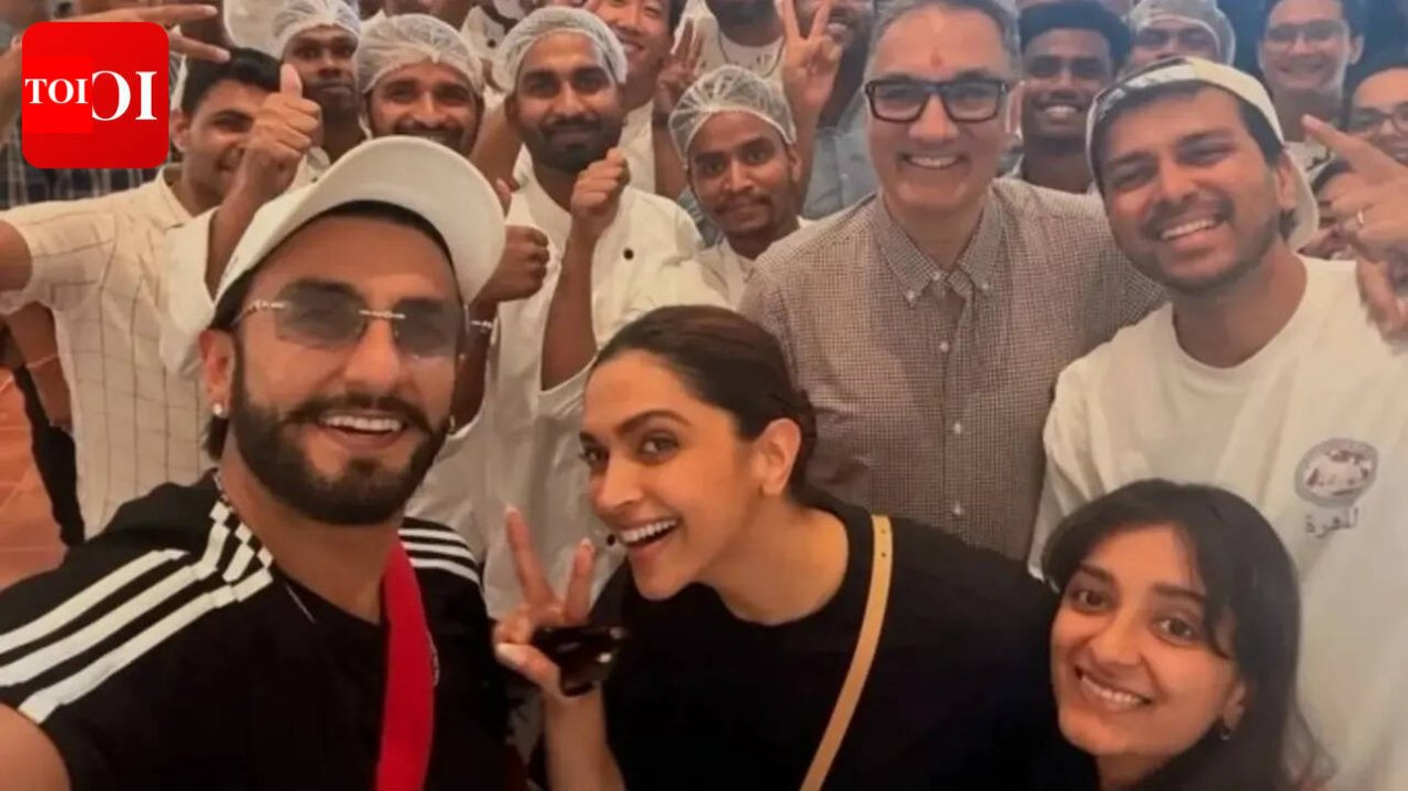 Ranveer Singh and Deepika Padukone celebrate ‘Dhurandhar: The Revenge’ Rs 1000 crore box office success with dosa shop date – PIC | – The Times of India