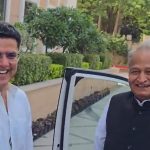 ‘फोटो खींच लो फिर कहोगे बनती नहीं है…’, सचिन पायलट से हाथ मिलाकर पत्रकार से बोले अशोक गहलोत