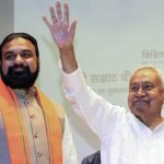 बिहार में ‘प्रयोग’ करने से डर गई बीजेपी! नीतीश कुमार की राह पर चलना मजबूरी या जरूरी? समझें