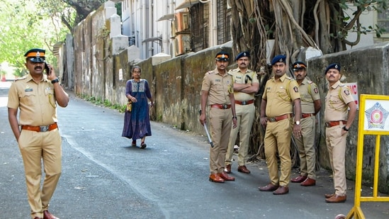 Police have arrested a 19-year-old youth in Amravati for allegedly luring women and girls. (PTI)
