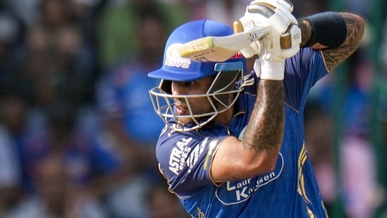 DC vs MI LIVE Score, IPL 2026: Suryakumar Yadav departs after scoring a classy half-century; MI losing momentum