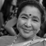 Legendary Singer Asha Bhosle : ਪੰਜ ਤੱਤਾਂ ’ਚ ਵਿਲੀਨ ਗਾਇਕਾ ਆਸ਼ਾ ਭੋਸਲੇ ਪੁੱਤ ਨੇ ਚਿਖਾ ਨੂੰ ਦਿੱਤੀ ਅਗਨੀ