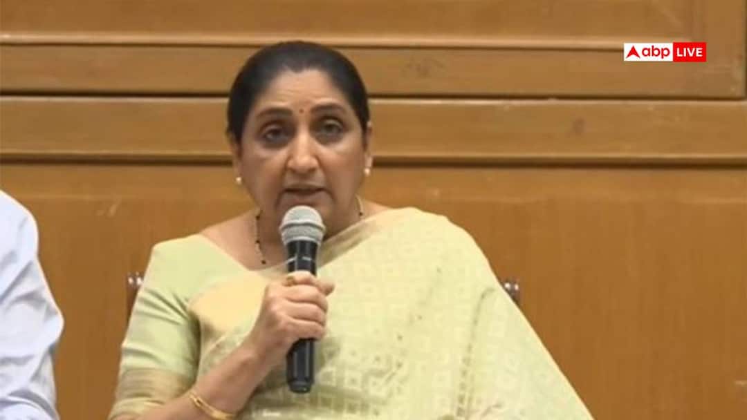 ‘मेरा जेंडर देखकर न करें मेरे काम का आकलन’, बारामती उपचुनाव के बीच सुनेत्रा पवार का बड़ा बयान
