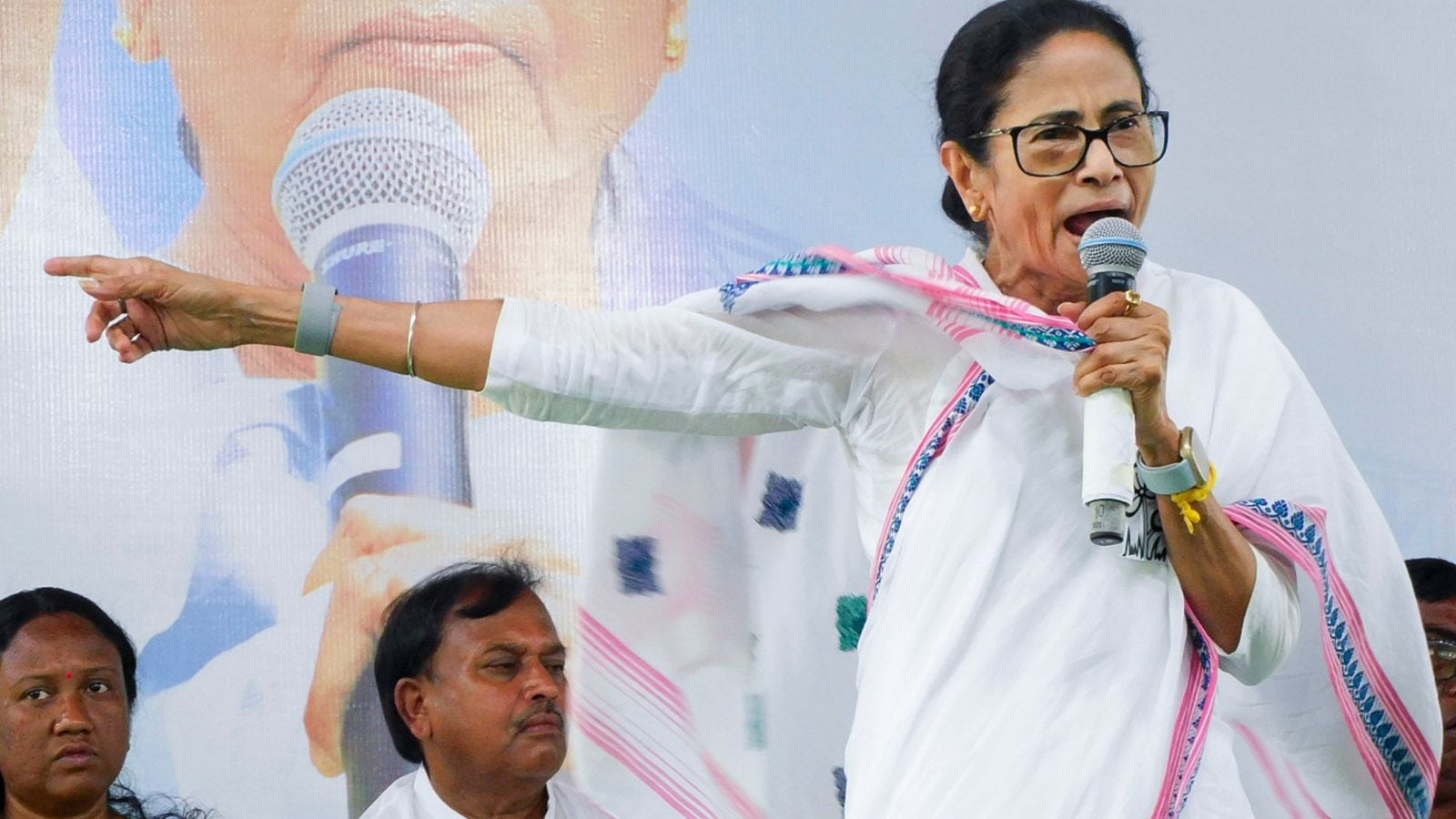 &lsquo;What SC has said is correct, do not fall for provocations,&rsquo; says Mamata as Malda protests continue