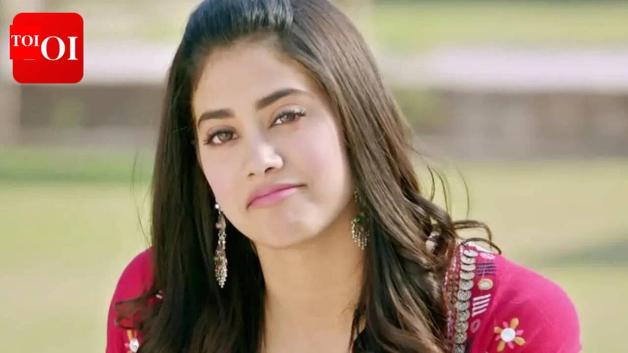 Janhvi Kapoor may often come across as composed and cheerful in public, but she has now revealed that the period following her debut film Dhadak was far more emotionally turbulent than it appeared. Janhvi revisited her state of mind around the film’s release in 2018. Despite the film’s commercial success and positive feedback, she said her personal experience was marked by self-doubt and emotional distress.