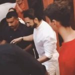 Ranveer Singh, who is currently riding high on the success of his film Dhurandhar and Dhurandhar: The Revenge, made a quiet visit to Nagpur on Friday, where he met Mohan Bhagwat at the Rashtriya Swayamsevak Sangh (RSS) headquarters. Ranveer later visited the Dr. Hedgewar Smruti Mandir in Reshimbagh, where he paid tributes to RSS founder K. B. Hedgewar and second sarsanghchalak M. S. Golwalkar.