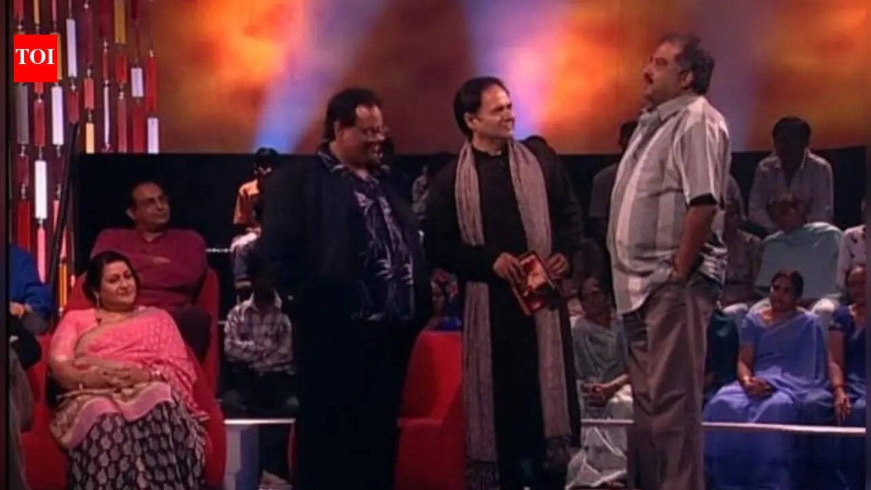 Boney Kapoor on how Satish Kaushik was suicidal after &lsquo;Roop Ki Rani Choron Ka Raja&rsquo; flopped: 'Was ready to jump from first floor' | Hindi Movie News – The Times of India