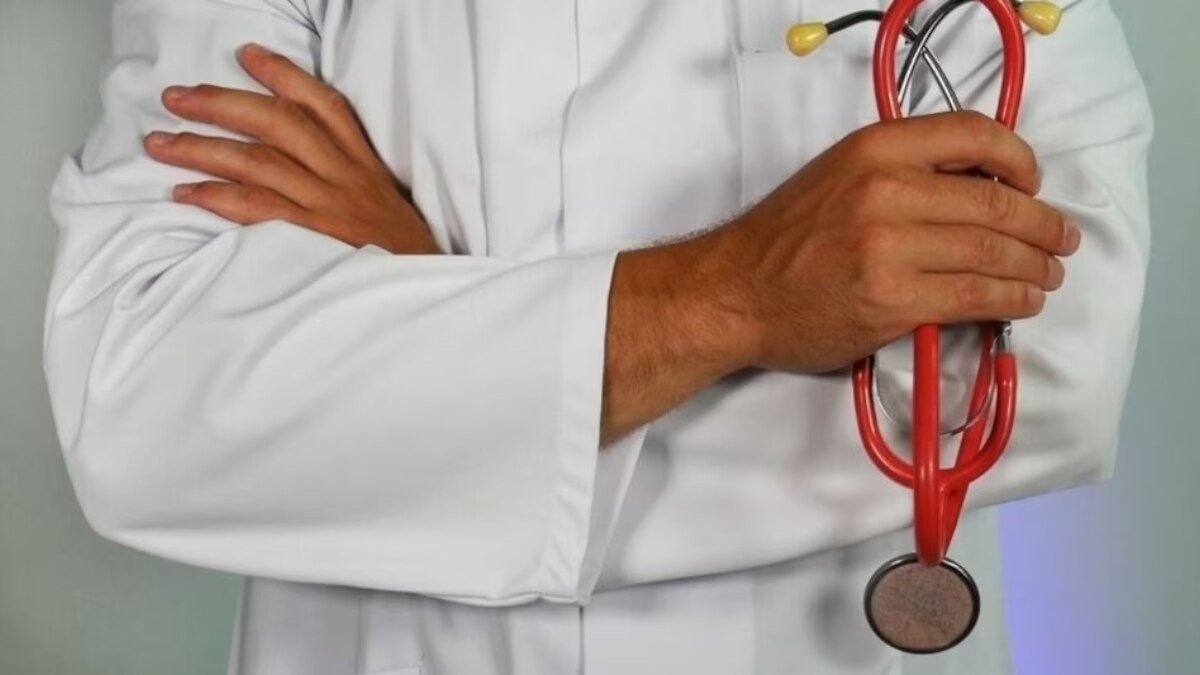 Chennai man to pursue MBBS at 51. Govt earlier attempted a bar on NEET beyond 25