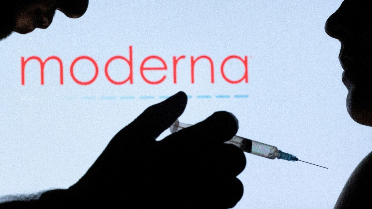 Moderna vaccine cuts melanoma recurrence, offers new hope for treatment  (Photo: Reuters)